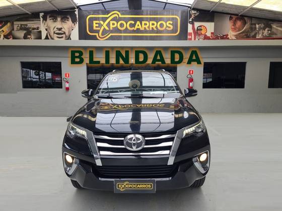 TOYOTA HILUX SW4 4.0 SRX 4X4 7 LUGARES V6 24V GASOLINA 4P AUTOMÁTICO